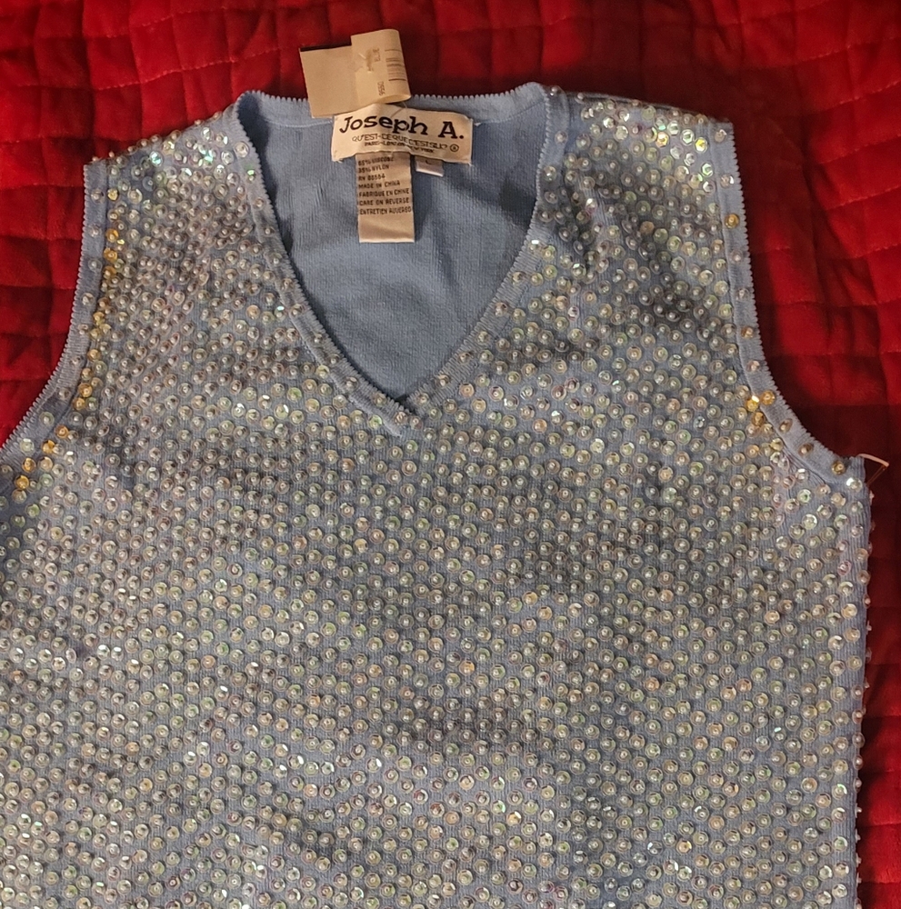 Light blue sequinned knt shell by Joseph A., size L, NWT